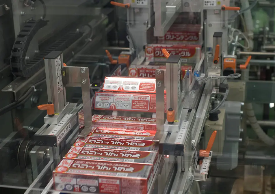 製品が箱詰めされて並んでいる様子