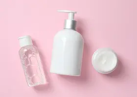 製品を入れる容器